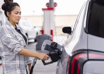 Gasoline prices, over $4 per gallon, hit record high for Labor Day