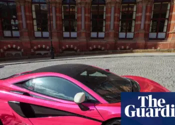 Supercar maker McLaren to create 1,000 UK jobs as part of £450m tech investment