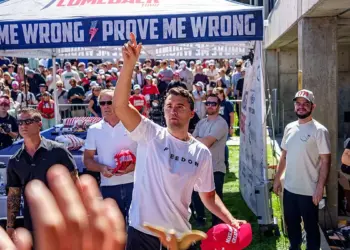 Charlie Kirk continues to inspire Republicans as party rallies for midterm battle: ‘Have courage’