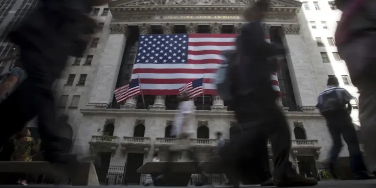 Stock market today: Dow, S&P 500, Nasdaq edge higher as bond yields pause climb