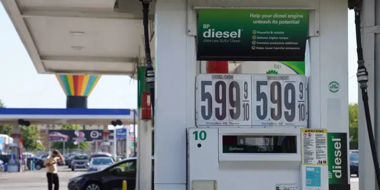 ‘Can’t Message That Away’: GOP Frets as Trump Administration Desperately Spins Record-High Diesel Prices