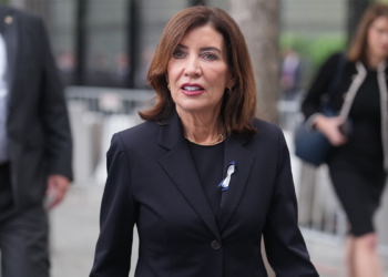 Hochul accused of ‘hit job’ on behalf of teachers’ unions in act of ‘pure censorship’: labor group