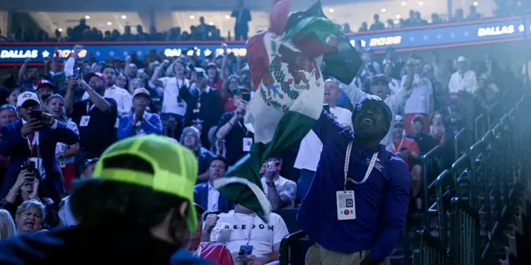 Crowd erupts as Vance smacks down protester waving Mexican flag: ‘Get your a– over there’