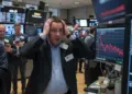 AI Spending Spree Leaves Investors Shaken as Alphabet Shares Crater