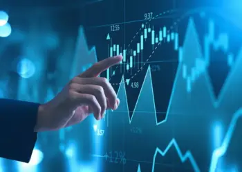 Beyond the Index: Why Three Tech Giants Could Outpace the Market for New Investors
