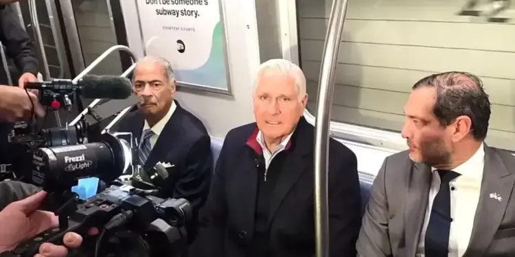 Bruce Blakeman hammers Dem Gov Hochul, Mamdani over subway safety during NYC campaign ride