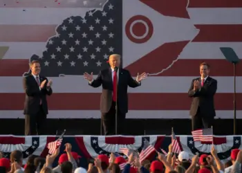 Trump Promises Pharmaceutical Boost for Kentucky During High Stakes Campaign Stop