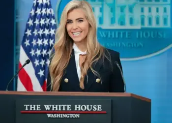 Leavitt opens up on helping Trump find new press secretary after Zacharia debacle: ‘Was not for her’
