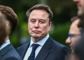 Satellite Ambitions Shake Up Telecom Giants as Musk Targets Mobile Market