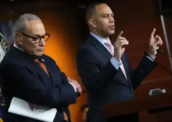 Schumer, Jeffries dodge Mamdani controversy as fellow New York Dem unloads