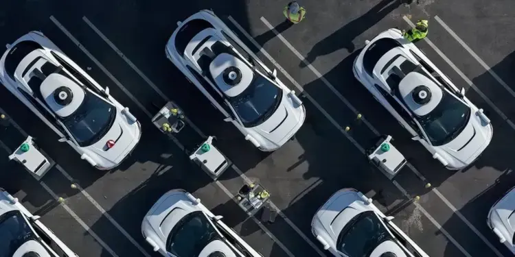 Workers erupt over DC plan to bring robotaxis to city streets: ‘This is bulls—’